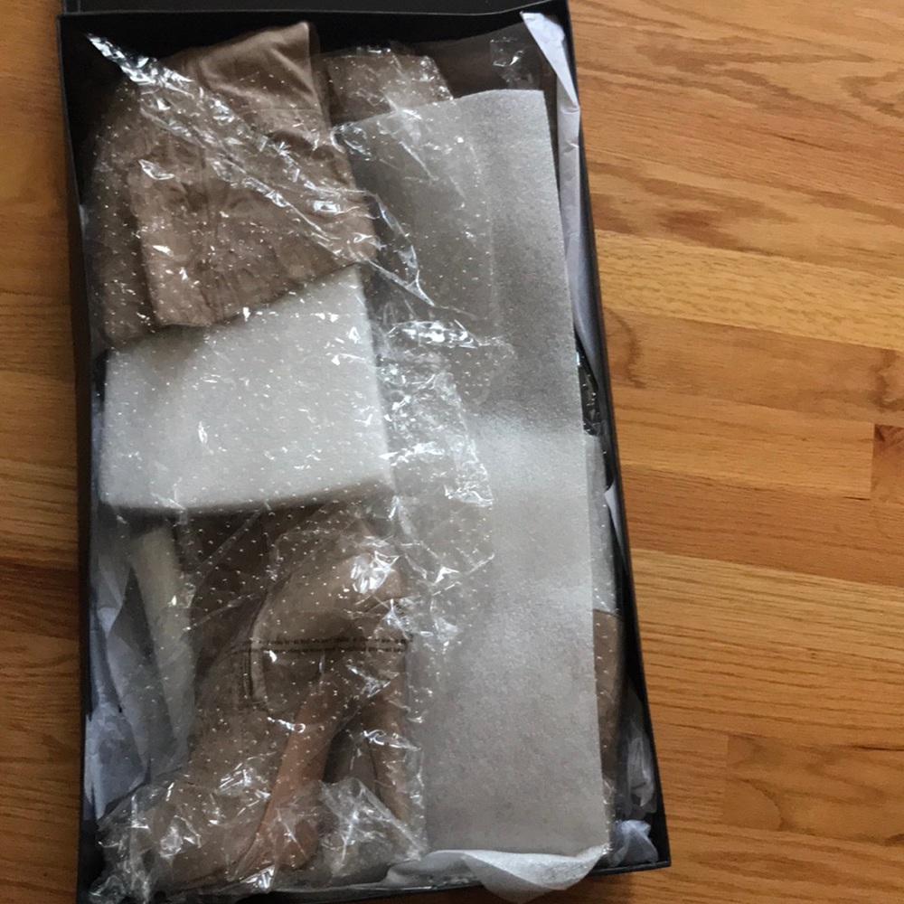 Report Signature Fairfax 3 Khaki color